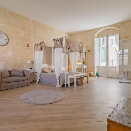 Sassi,piazza Vittorio Veneto Elegante Loft 5* アパート マテーラ